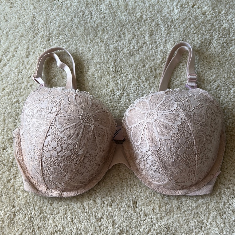 Victorias Secret Nude Lined Lace Demi Bra